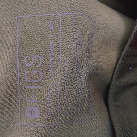 Figs Kade Cargo Scrub Pants - Dark Olive - Picture 3 of 4